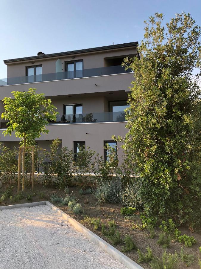 ホテル Casa Rovigno エクステリア 写真